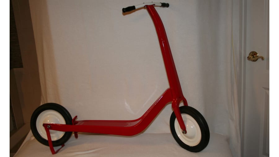 1960s Hamilton Scooter 40x6x33 at Kissimmee 2020 as D5 Mecum Auctions