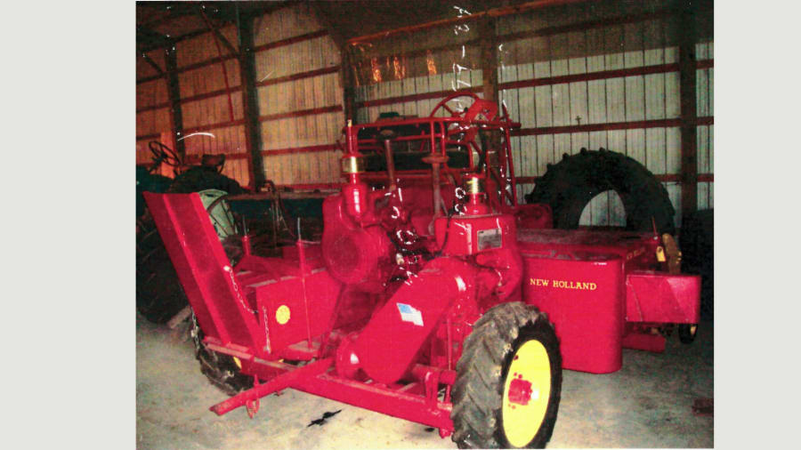 1956 New Holland 166 SelfPropelled Baler at Gone Farmin' Spring