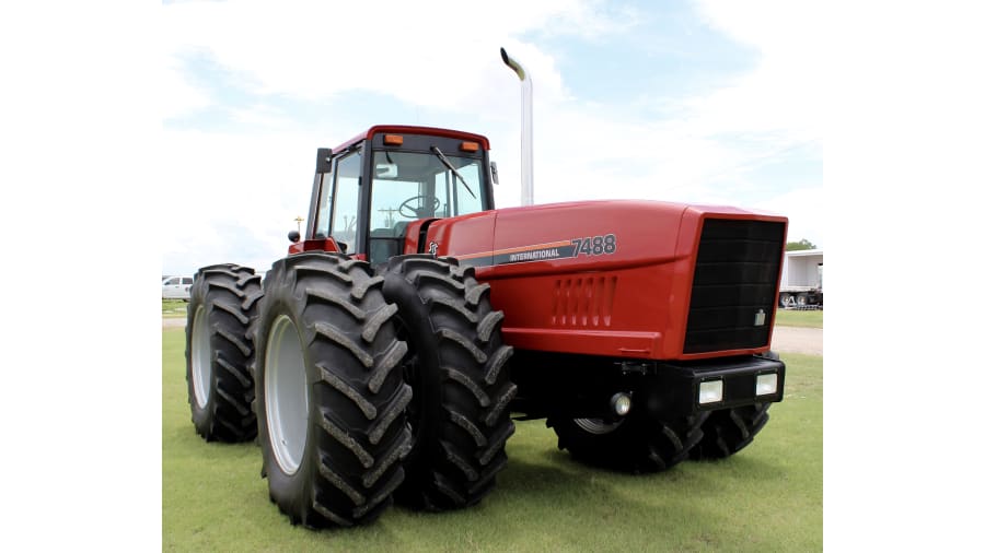 1985 IHC 7488 at Gone Farmin' Iowa Premier 2018 as S47 - Mecum Auctions