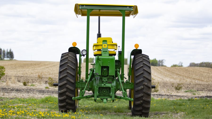 1971 John Deere 2520 at Gone Farmin' Fall Premier 2021 as S34 Mecum Auctions