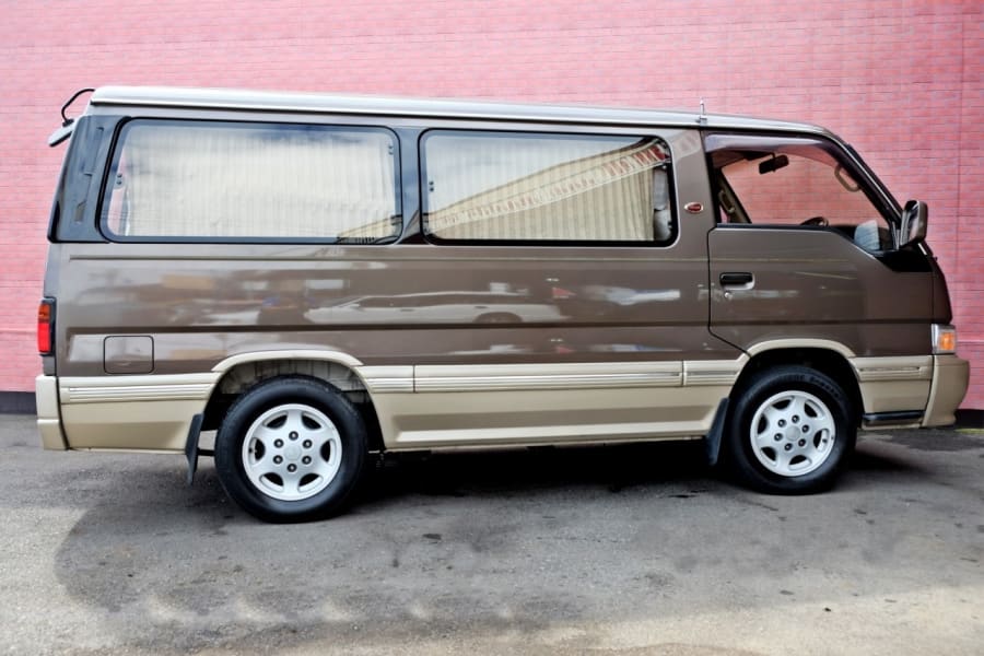 Nissan homy 1991