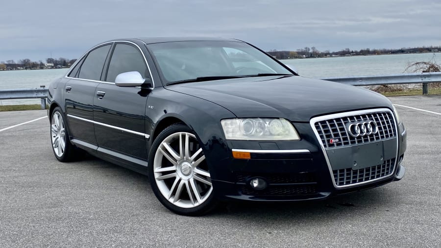 2007 Audi S8 Sedan at Indy 2023 as L37 Mecum