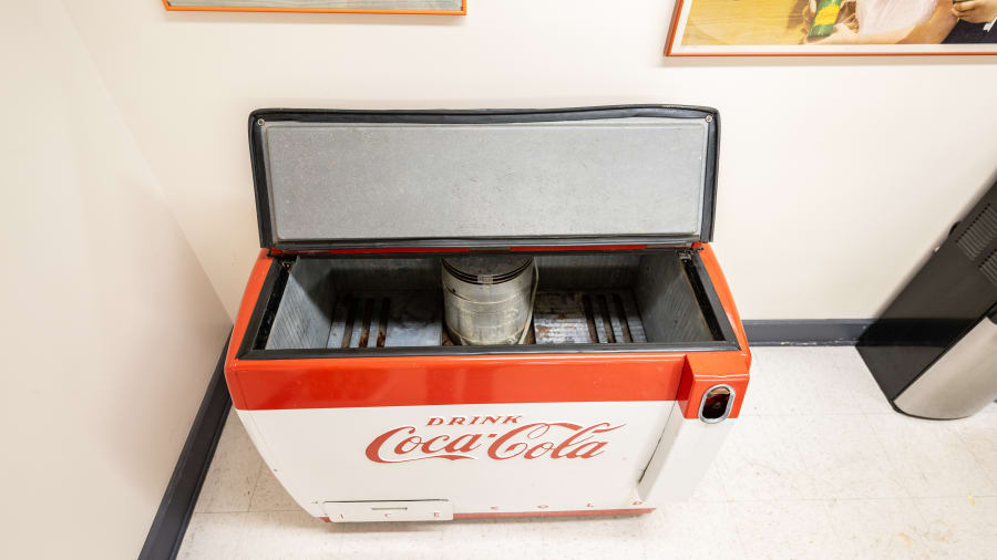 Coca-Cola Cavalier Model CMD-D Cooler at The World’s Largest Road Art ...