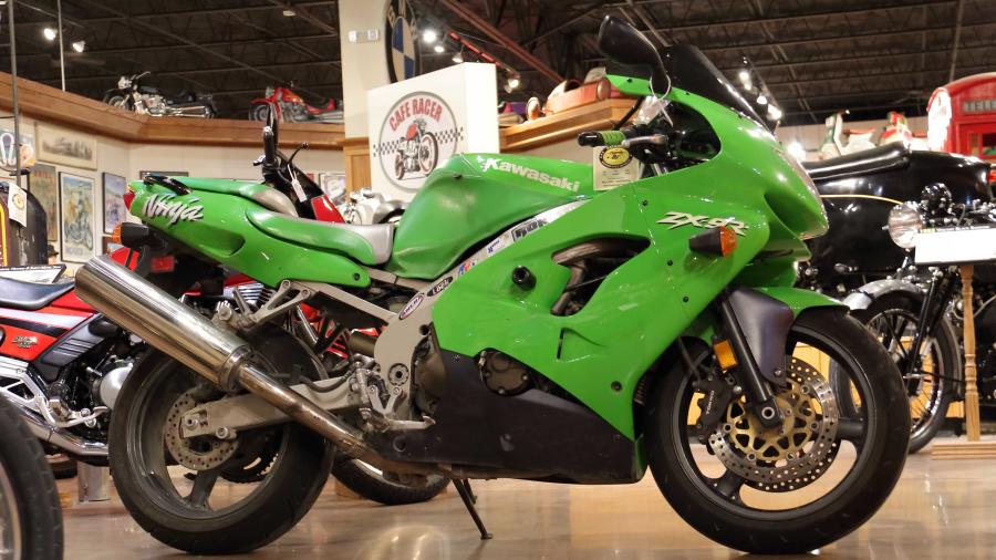1998 Kawasaki Ninja ZX-9R For Sale At Auction - Mecum Auctions