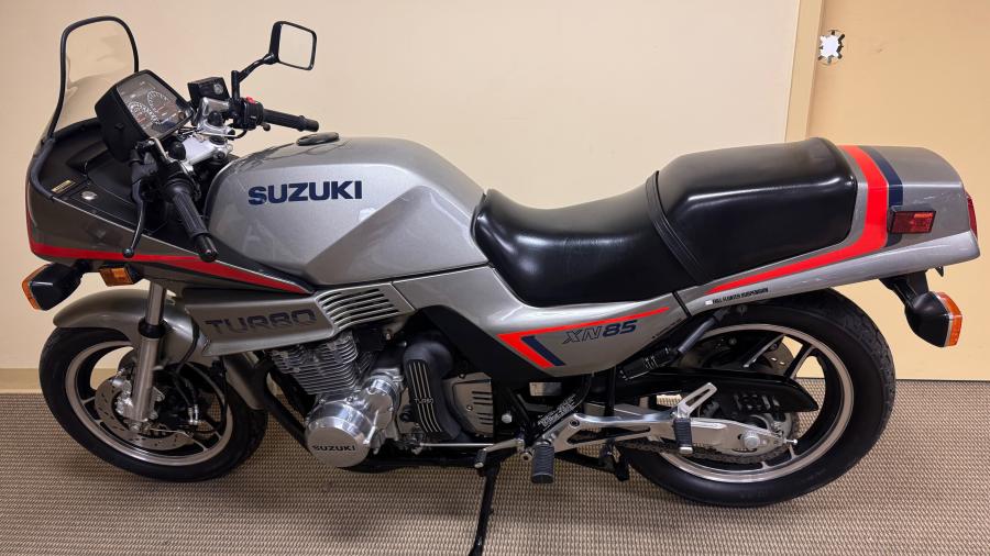 イメージ 1983 Suzuki XN85 For Sale At Auction - Mecum Auctions