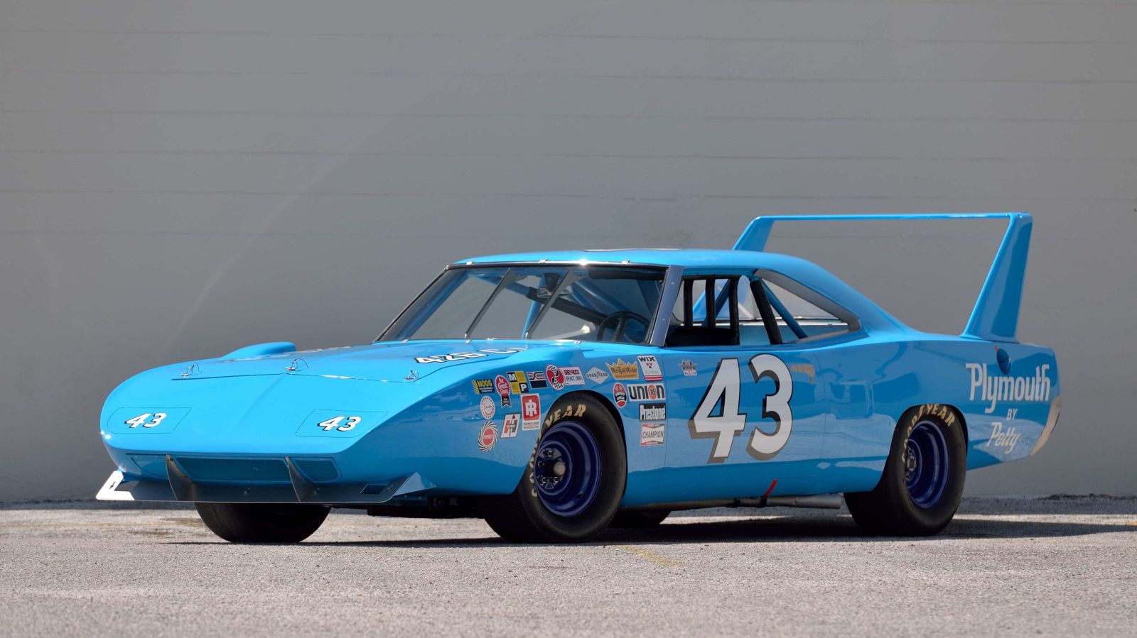 NASCAR 1970 プリムス　スーパーバード ロードランナー　ペティ 1970 Plymouth Superbird Richard Petty NASCAR For Sale At Auction