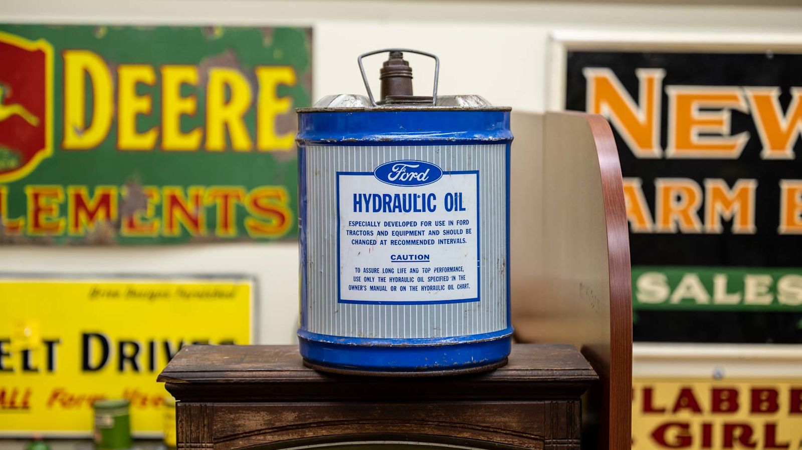 1970s Ford Hydraulic Oil Can For Sale At Auction - Mecum Auctions