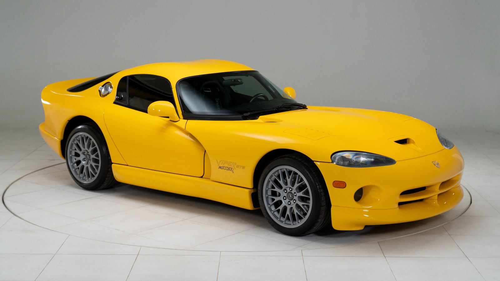GEXPERIENCEEXACTLYASINTENDEDTHEAGGRESSIVEYELLOW