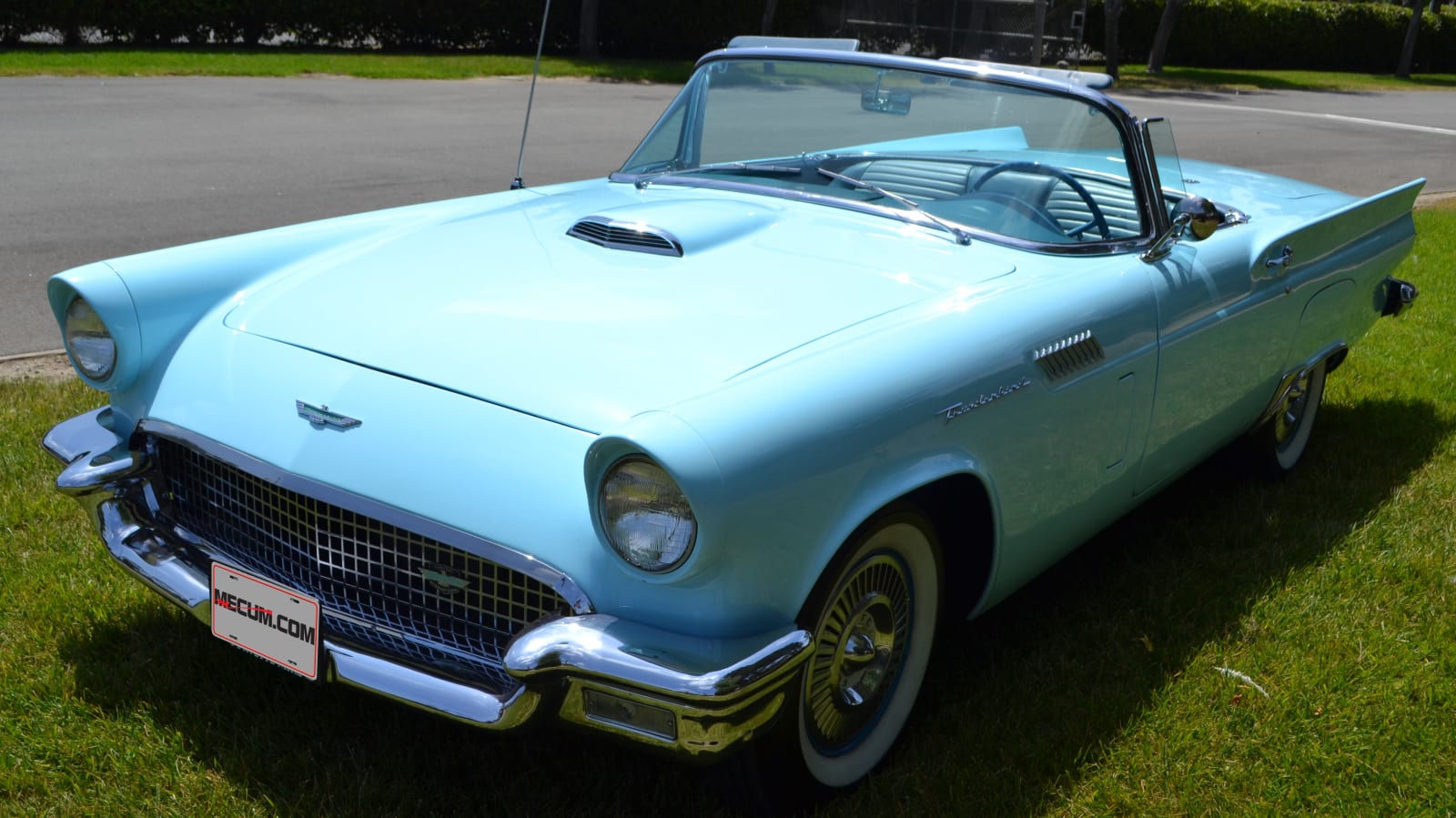 1957 Ford Thunderbird Convertible at Dallas 2023 as T116 - Auctions