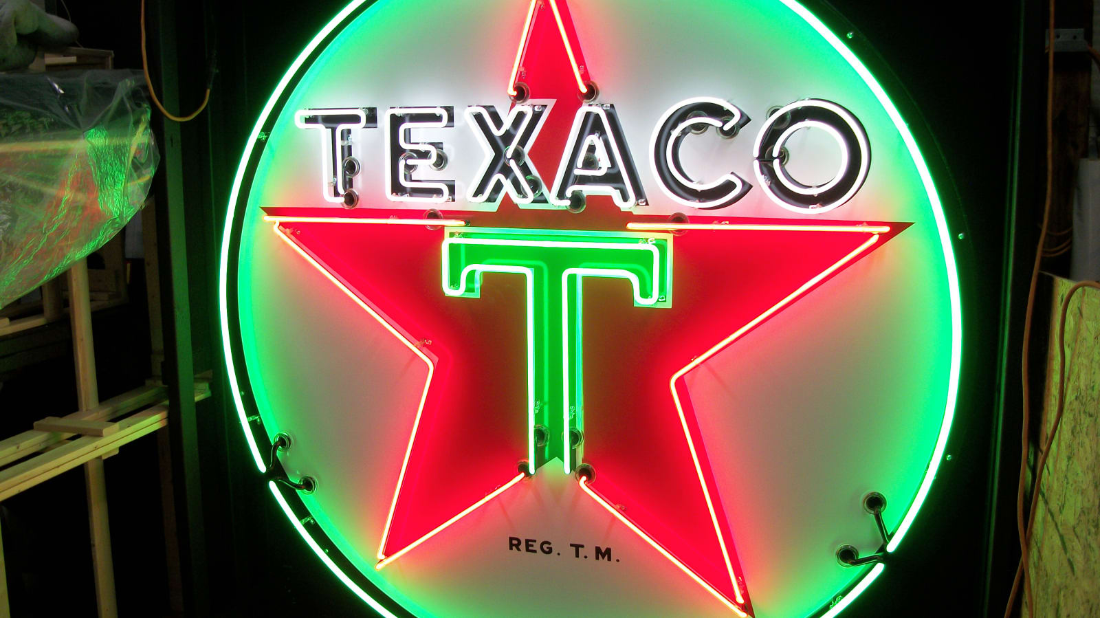Texaco Neon Sign SSPN 72in at Kissimmee 2014 as M177 - Mecum Auctions