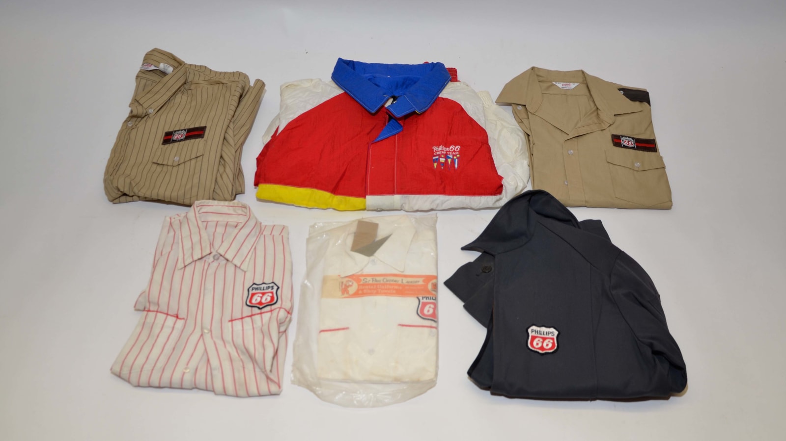 Phillips 66 Service Uniforms, Shirts And Jacket Lot Of 6 at Kissimmee Road Art 2019 as P11