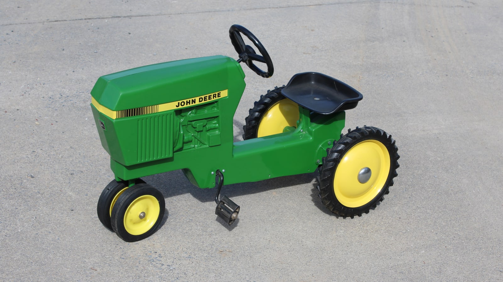 John Deere Pedal Tractor At Davenport 2019 As M316 Mecum Auctions 4822