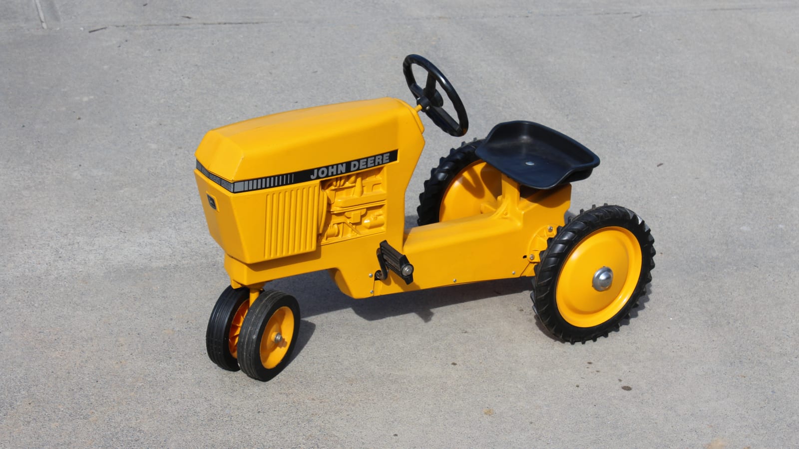 John Deere Pedal Tractor At Davenport 2019 As M317 Mecum Auctions 8526