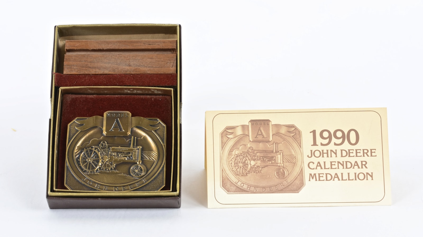 1990 John Deere Calendar Medallion at Shorewood 2016 as M190 Mecum