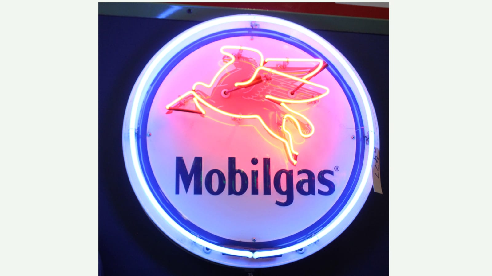 Mobilgas Neon Clock at Los Angeles 2017 as J61 Mecum Auctions