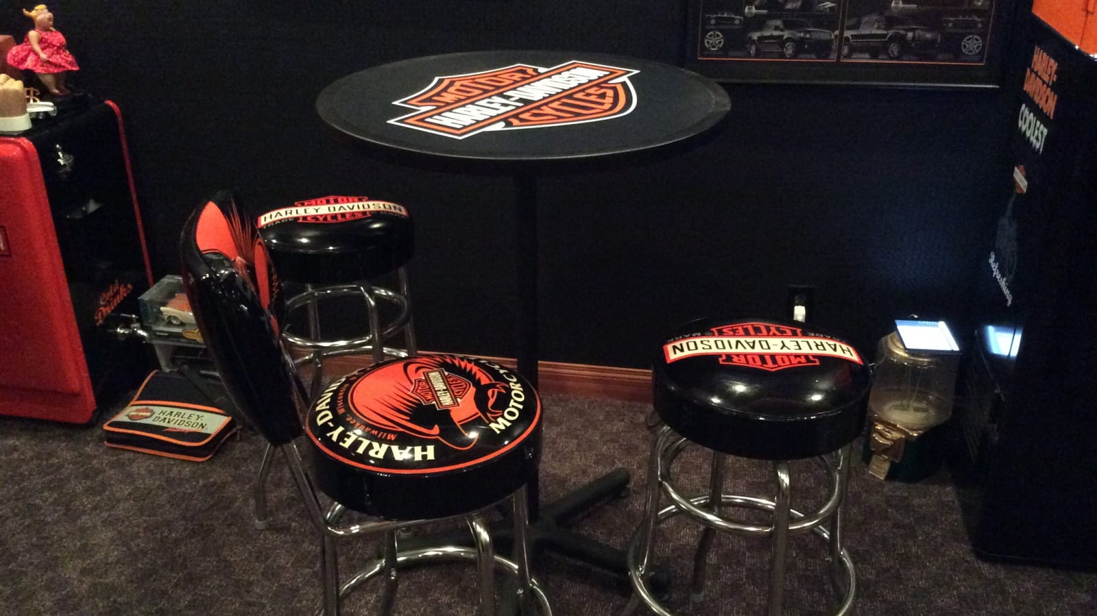 HarleyDavidson Hi Top Table W/Chairs at Las Vegas Motorcycles 2017 as