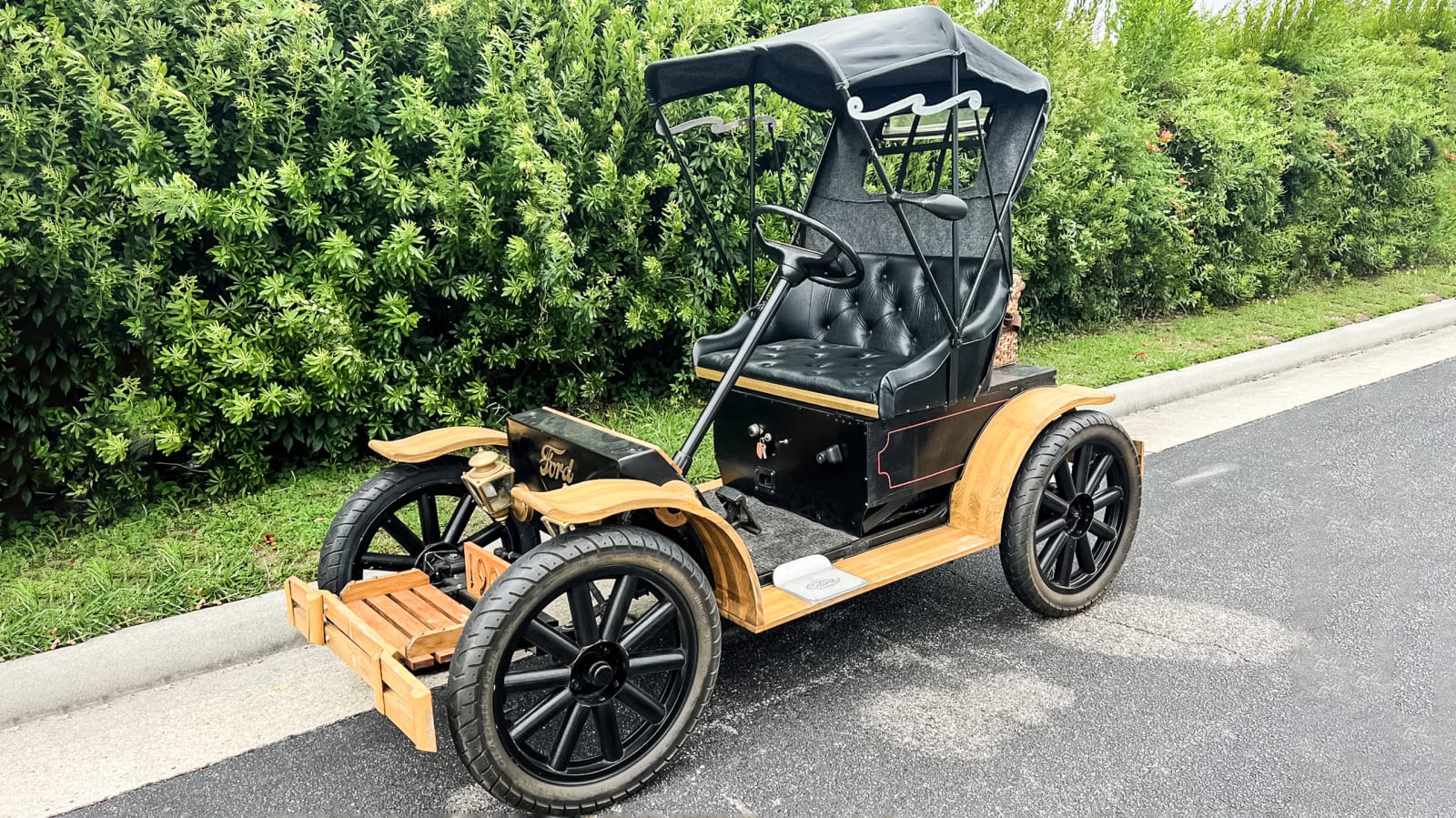 1906 Model T Golf Cart at Harrisburg 2023 as T2.1 Mecum Auctions