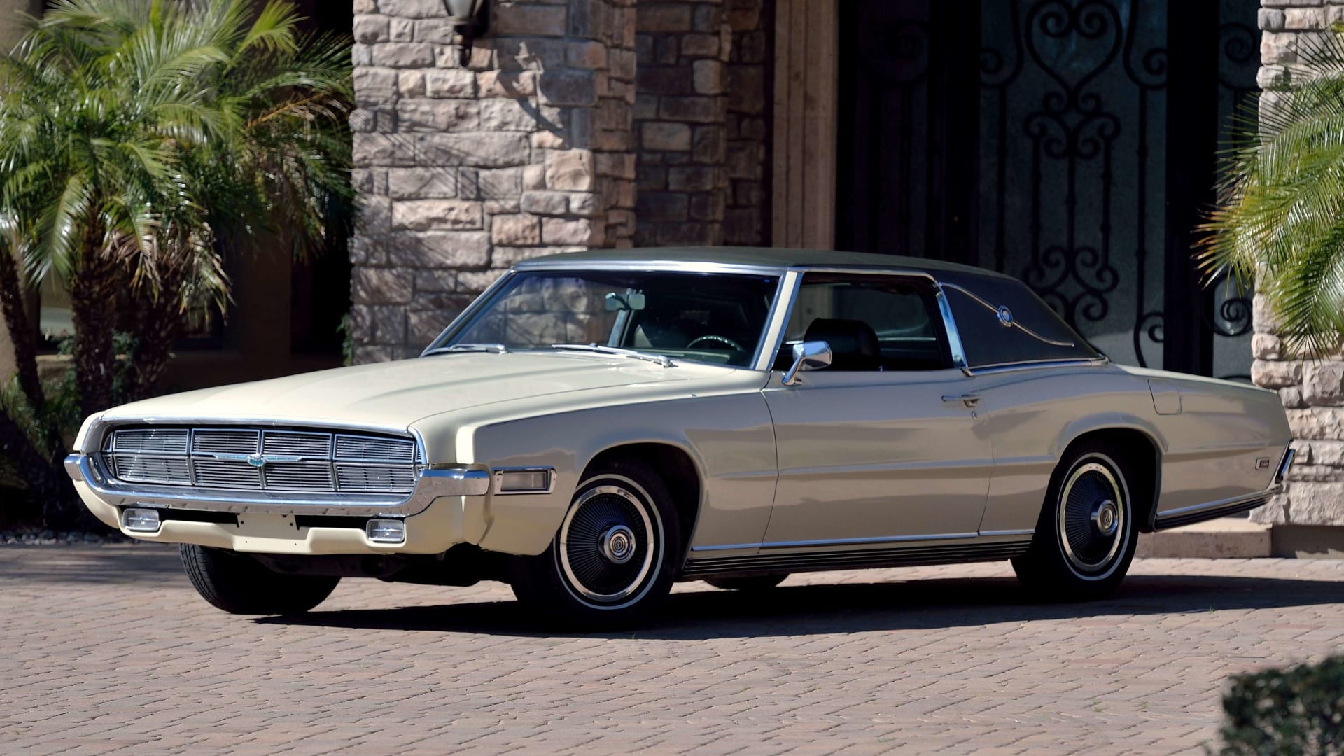 1969 Ford Thunderbird Landau at Glendale 2020 as F126.1 - Mecum Auctions