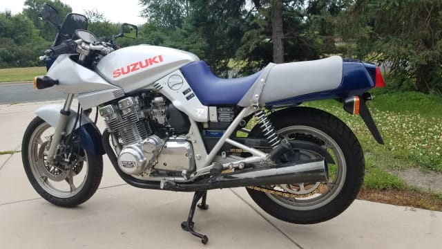 Suzuki GSXS 1000S Katana (19 - >) – Ventura