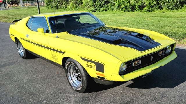 1972 Ford Mustang Mach 1 Fastback at Harrisburg 2022 as W126 - Mecum ...