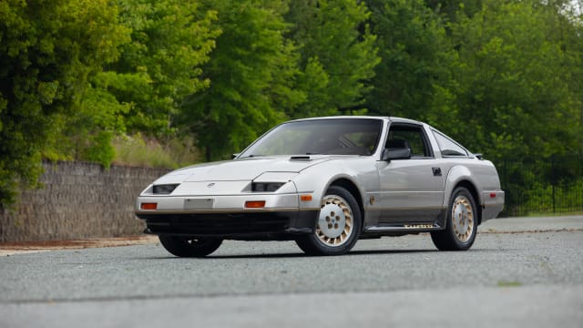 Unleash The Beast A Deep Dive Into The Legendary 1984 Nissan 300zx Turbo 2feed
