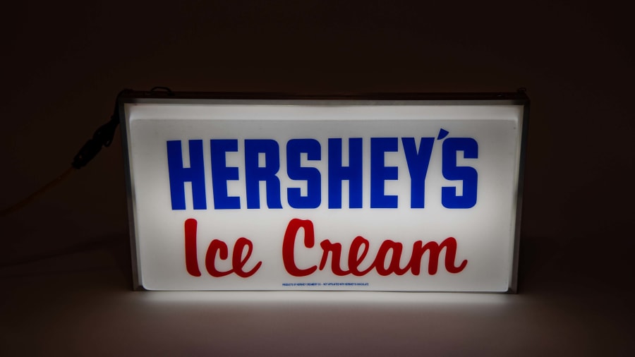 Hershey's Ice Cream SingleSided Plastic Light at Kissimmee 2022 as