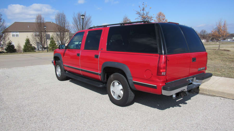 1999 Chevrolet Suburban at Kansas City March 2018 as F49 Mecum Auctions