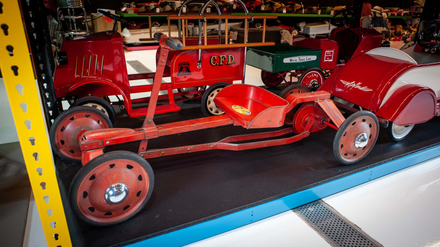 Parsons Irish Mail Push Cart at The Eddie Vannoy Collection 2020 as