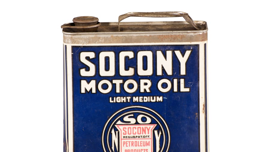 SOCONY Motor Oil Light Medium Oil One Gallon Oil Can at The Road Art
