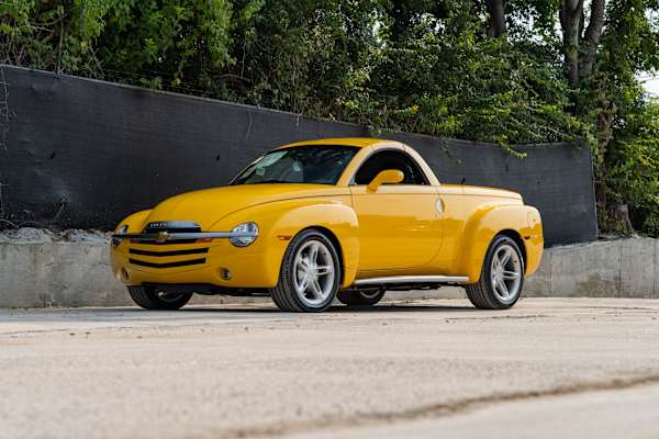 2004 Chevrolet SSR: market value and price history