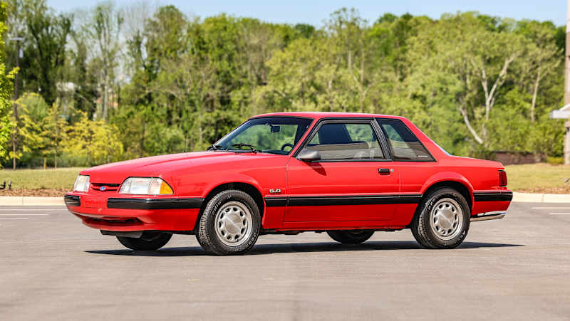 1990 Ford Mustang