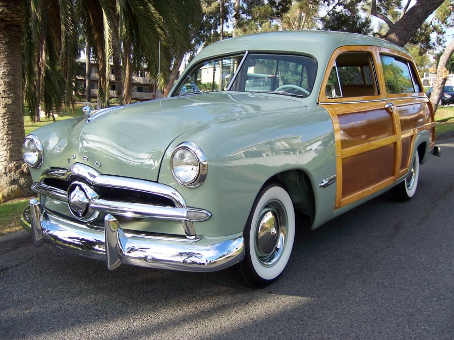 Ford Woody Station Wagon 1949 Motor City Classics 1/18 – Bleu, Manque Dérive Surf