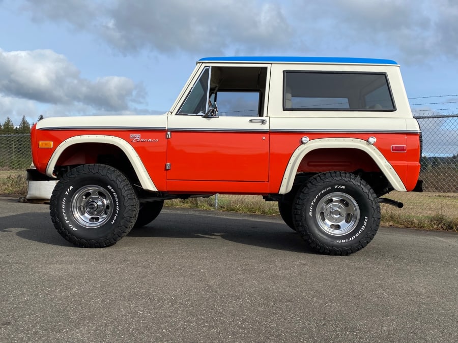 1975 Ford Bronco Denver Broncos Edition for sale on BaT Auctions - closed  on September 16, 2021 (Lot #55,325)