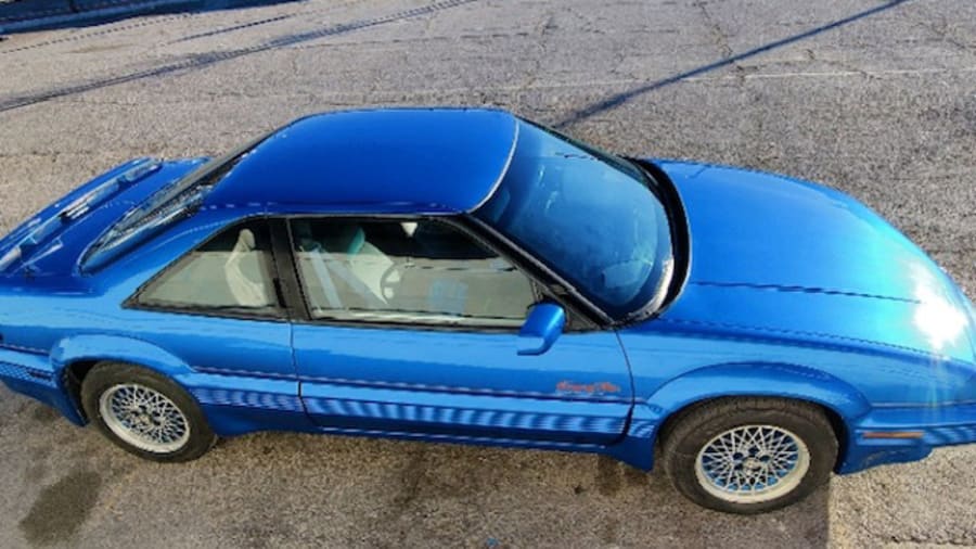 No Reserve: 1k-Mile 1992 Pontiac Grand Prix Richard Petty Edition for sale  on BaT Auctions - sold for $17,501 on February 9, 2022 (Lot #65,388)