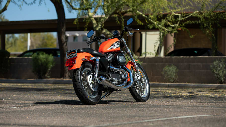  Harley-Davidson XL 883 R in The New Guy, 2002