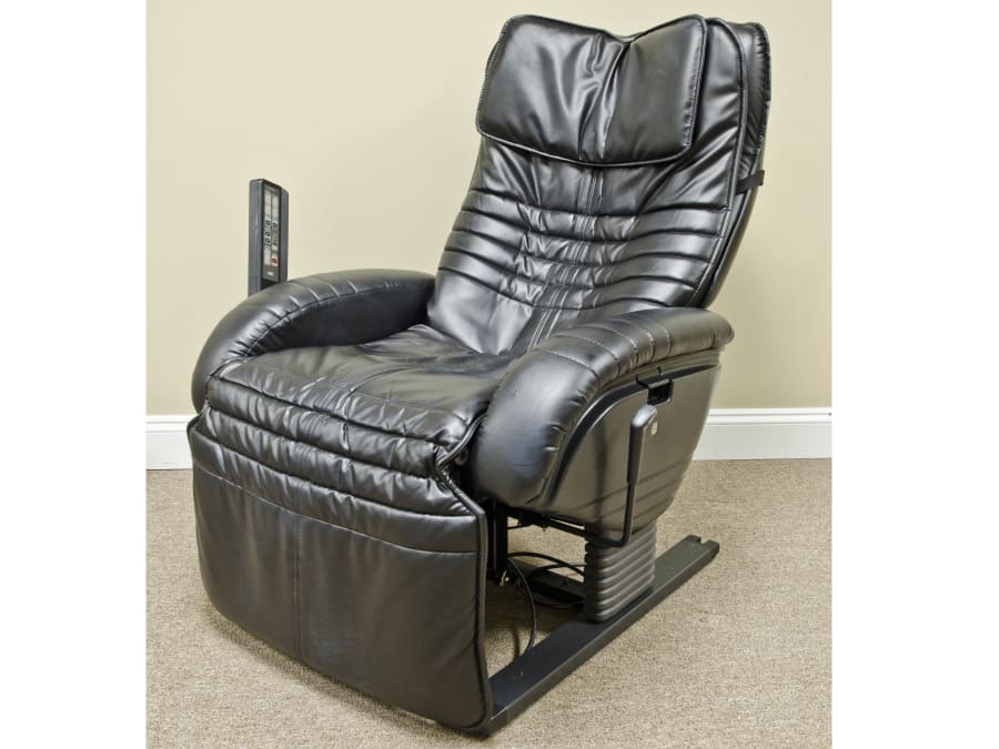 Getaway Leather Massage Chair at Fran and Ron Green's Verde Classics Museum Collection 2013 as