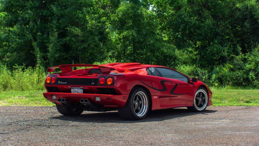 1999 Lamborghini Diablo SV at Monterey 2018 as S145 - Mecum Auctions