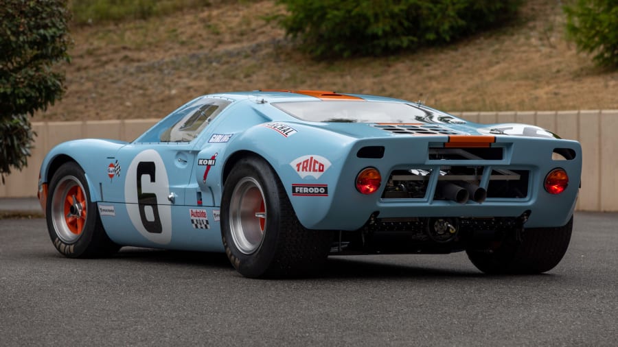 Superformance Rebuilds History With Original Specification 1969 GT40s –  GTPlanet