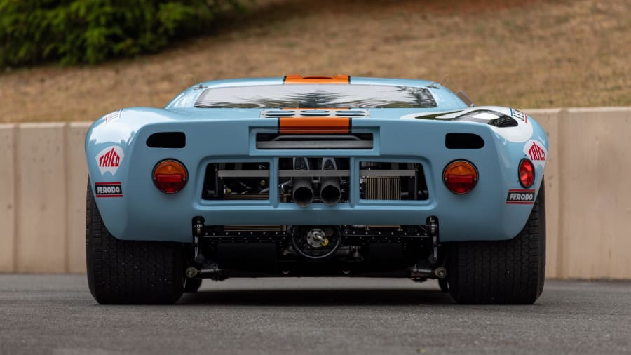 Superformance Rebuilds History With Original Specification 1969 GT40s –  GTPlanet