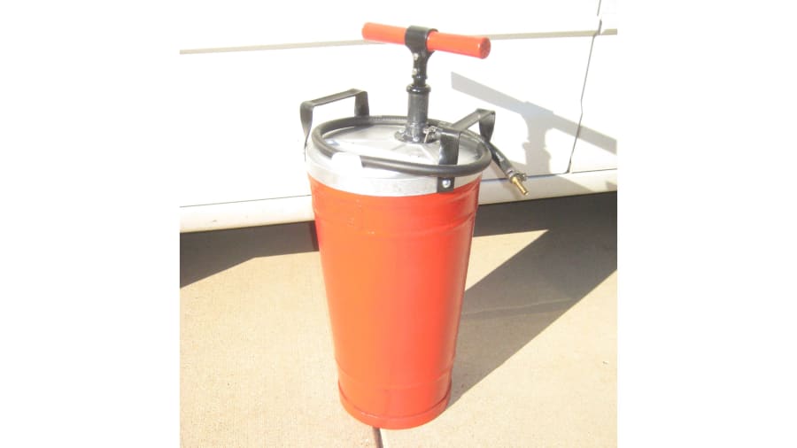 4 Gallon Repainted Fire Extinguisher For Sale At Auction Mecum Auctions   915738 1 