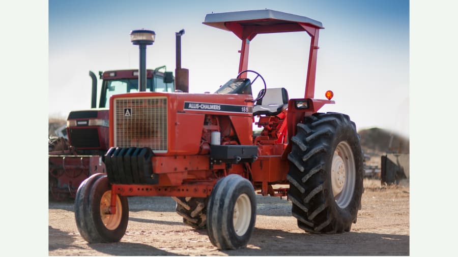 1974 Allis Chalmers 185 Diesel at Ontario Tractor Auction 2017 as S170