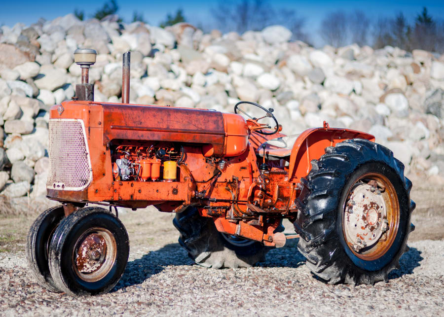 1967 Allis Chalmers D17 Series 4 Diesel at Ontario Tractor Auction