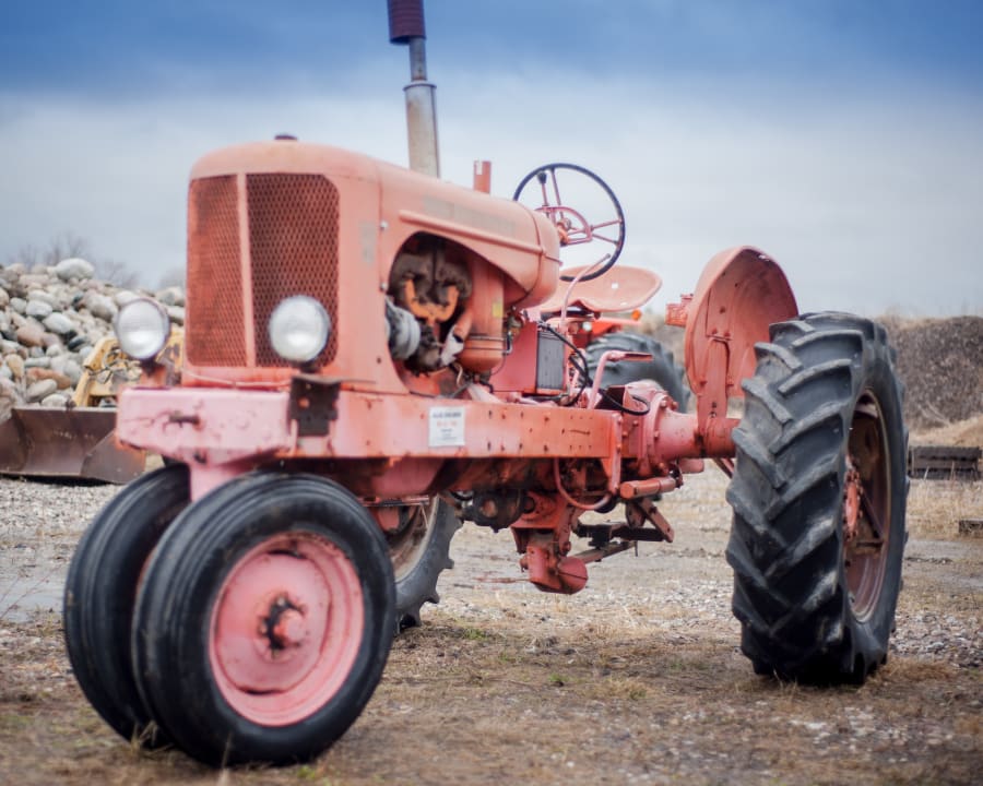 1956 Allis Chalmers WD45 at Ontario Tractor Auction 2017 as F114