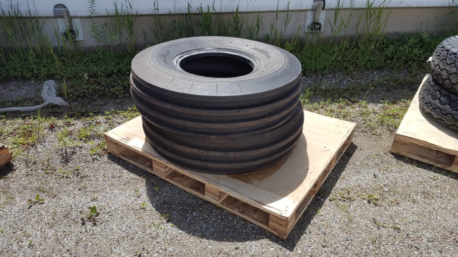 Lot Of 2 Tires 12.5l15f at Ontario Tractor Auction 2017 as F241