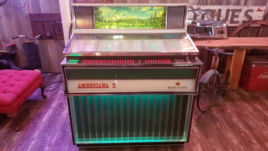 グ*ィ様 Wurlitzer AMERICANA II ジュークボックス Wurlitzer Americana II 🎶🎶Wurlitzer Americans II Lights up