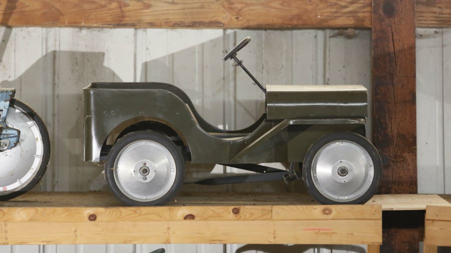 Army Jeep Pedal Car for Sale at Auction - Mecum Auctions