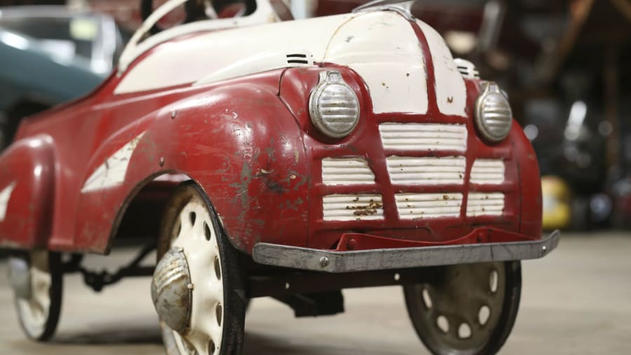 Sold at Auction: A 1930s-style pedal car for the 1983 stage