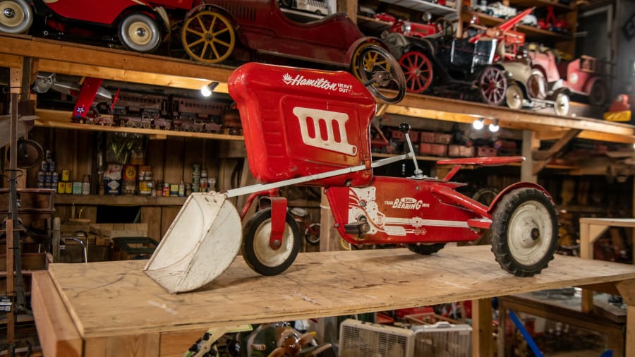 Hamilton pedal cheap tractor