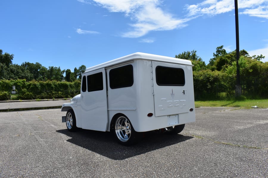 custom mail truck