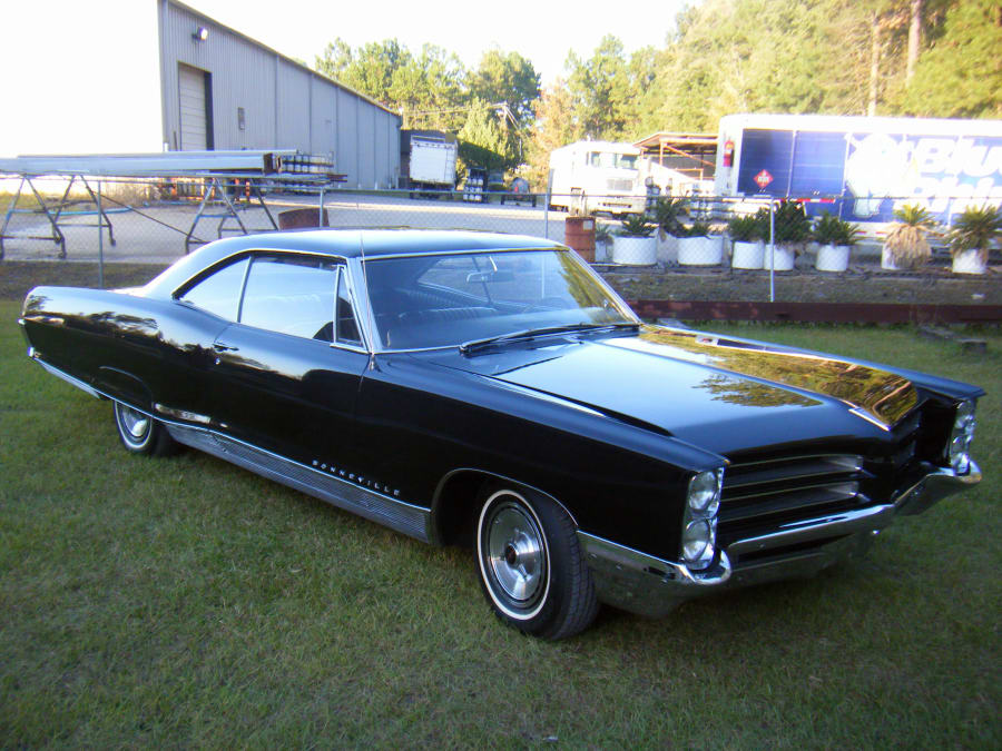 自動車 1966 PONTIAC BONNEVILLE HARDTOP 1966 Pontiac Bonneville | Classic Auto Mall